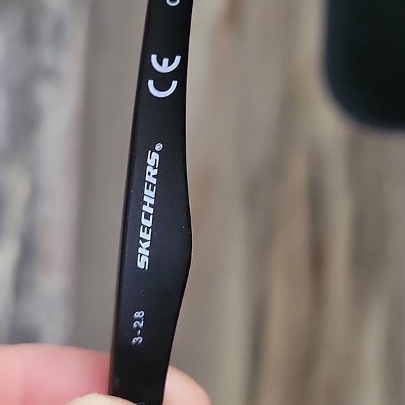 Skechers glasses frame size 54-14-145 color black and blue - Picture 3 of 6